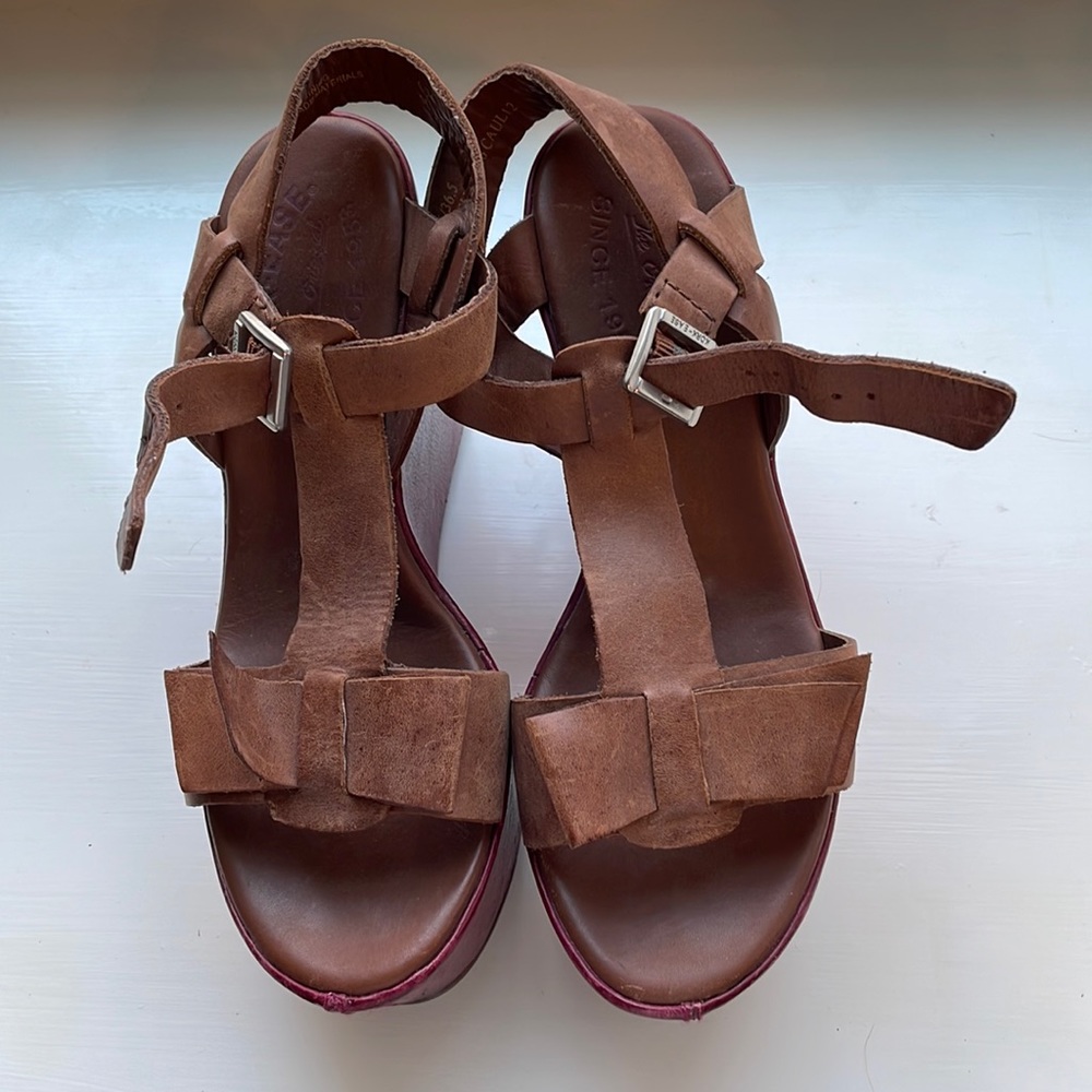 Kork-ease women’s leather wedge with bow detail